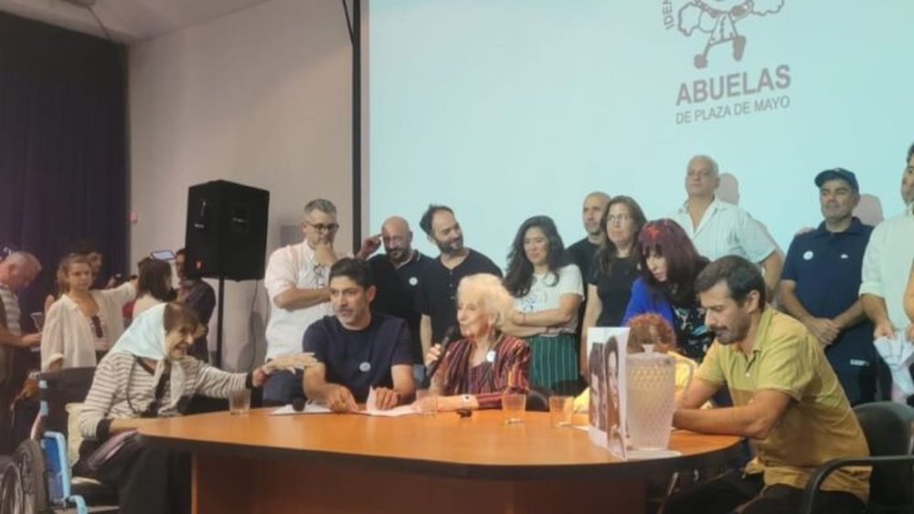 Abuelas contó la historia de la nieta número 139. - Abuelas -