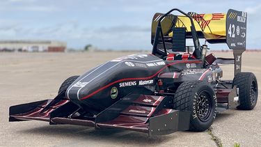 La&nbsp;Fórmula SAE es una competición universitaria internacional.