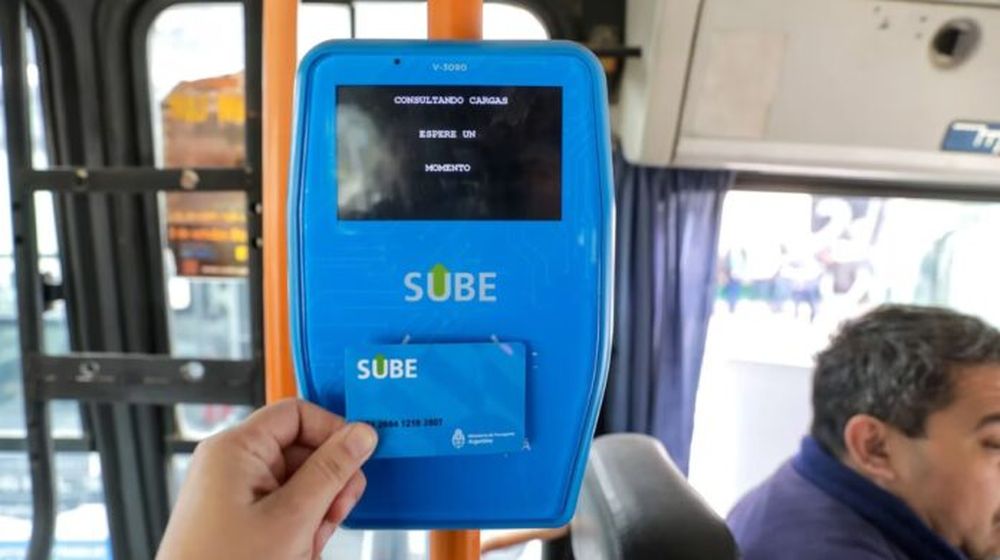 Hay que tener registrada la tarjeta SUBE para no pagar de más a partir del 1 de abril. - Archivo -