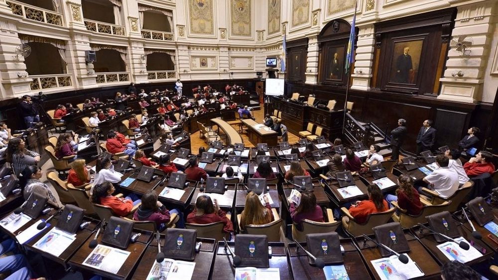 Con la media sanción de la Ley Ema, comienza a ponerse un freno a la violencia digital.