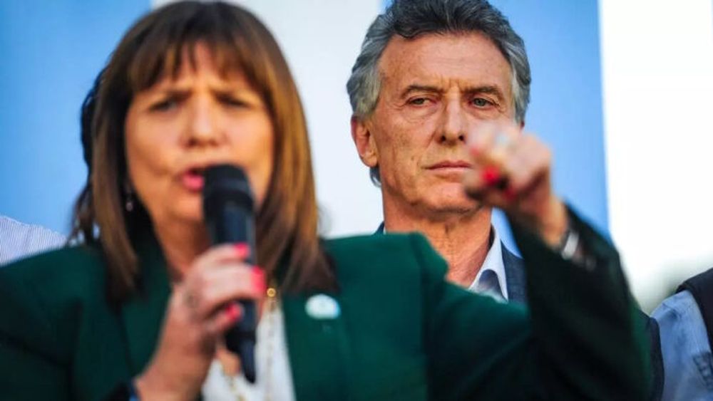 La ministra de Seguridad, Patricia Bullrich, y el expresidente Mauricio Macri.