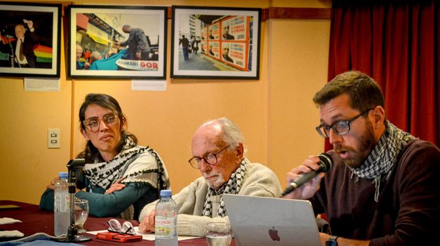 Victoria Pi de la Serra y Lautaro Rivara, en los extremos de la mesa, junto a Carlos Trotta.&nbsp;