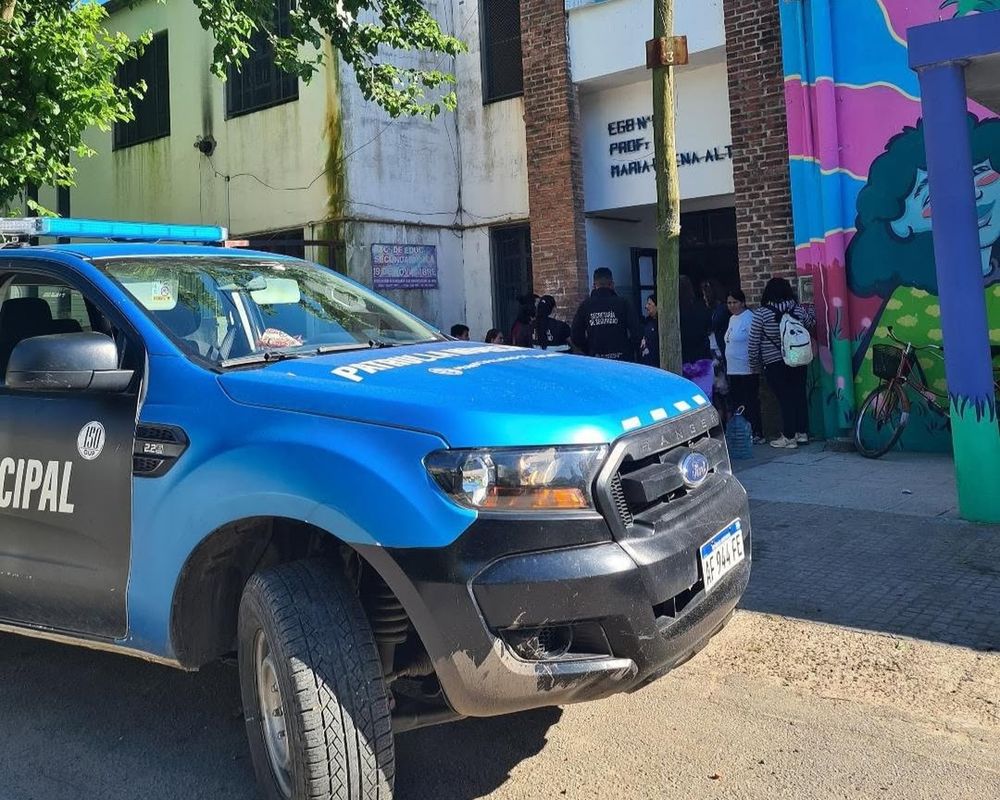 La Escuela 80 está cerrada y con custodia de la Patrulla Municipal.