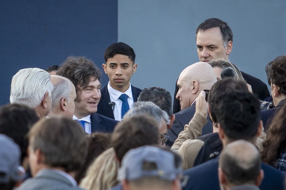 El presidente Javier Milei junto al por entonces candidato a diputado José Luis Espert el jueves en el penal de Ezeiza al presentar la reforma del Código Penal.