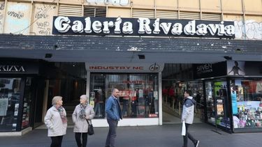 Cierra la Galería Rivadavia y se despide un ícono del centro platense