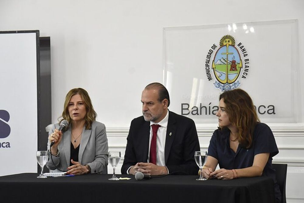 Florencia Saintout, Federico Susbielles y Natalia Martirena. (Prensa Instituto Cultural)