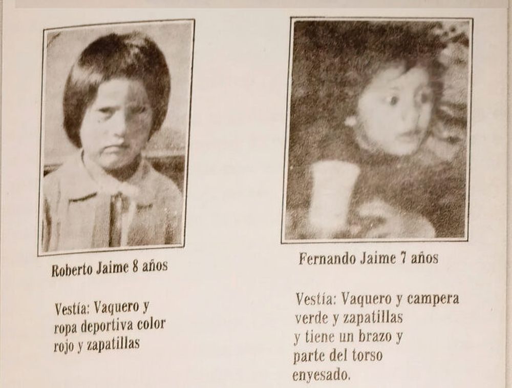 Los hermanitos Mondaque en el afiche que se distribuyó por toda la costa. (En Crímenes Famosos, de Enrique Sdrech)