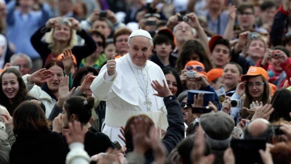 La imagen elegida por el gobernador Kicillof para despedir al papa Francisco. - X -