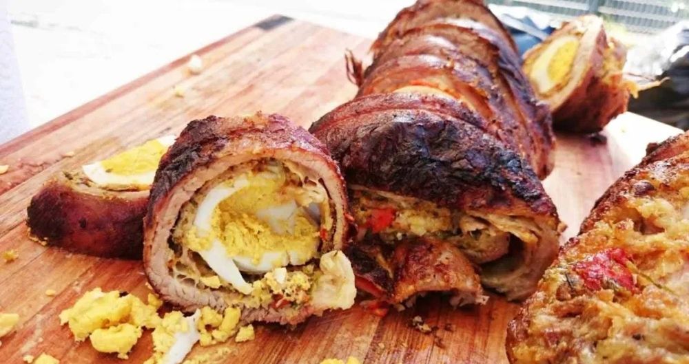 Matambre arrollado, con un toque de cocción a la parrilla. Matambre arrollado, con un toque de cocción a la parrilla.