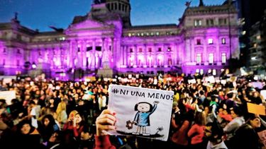 Ni Una Menos: a 11 años del primer grito, los varones siguen matando a una mujer cada 33 horas Ni Una Menos: a 11 años del primer grito, los varones siguen matando a una mujer cada 33 horas