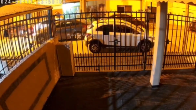 Imagen de uno de los videos que circuló por el grupo de vecinos. (X/Twitter)