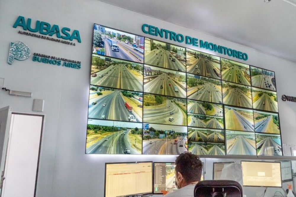 El centro de monitoreo en la autopista.