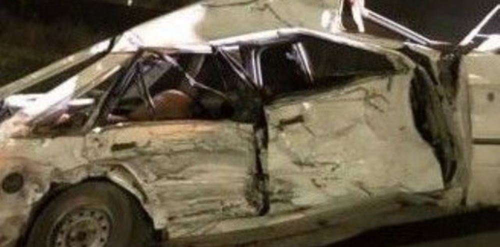 Así quedó el automóvil tras el choque con el camión, sobre la Ruta 5, en Mercedes.