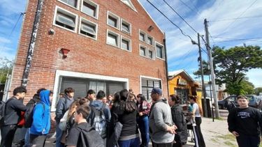 Estudiantes de de la Escuela Nº 58 del barrio El Martillo de Mar del Plata.