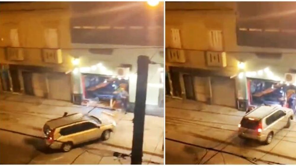 Secuencia del accionar y la furia del hombre al volante: acelerador y choque contra la vidriera, en reiteradas veces.