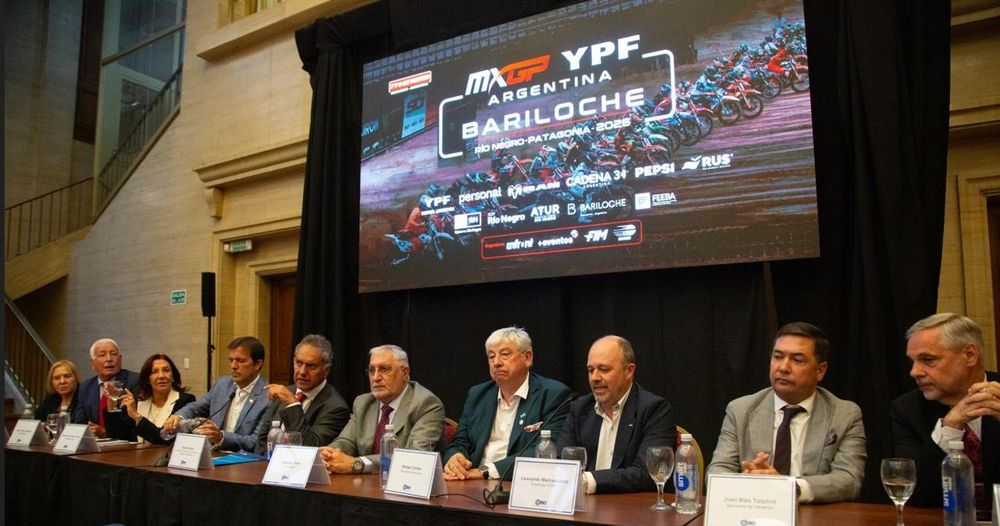 En la presentación, entre otros, estuvieron Daniel Scioli (secretario de Turismo de la Nación), el intendente de Bariloche, Walter Cortés, y Leonardo Marcasciano, Presidente FEEBA.