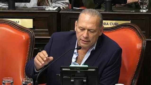 Sergio Berni apuntó contra el gobernador en la Legislatura.