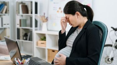 El estrés durante la gestación el período de lactancia genera efectos negativos en los hijos, e influye en el vínculo que se genera tras el nacimiento.