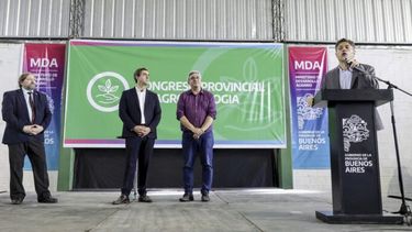 Walter Panessi, Leonardo Boto, Javier Rodríguez y el gobernador Axel Kicillof. (Gobernación)