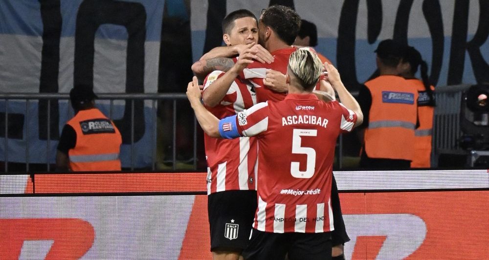 Estudiantes festejó en Santiago del Estero y es el nuevo campeón del fútbol argentino.