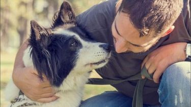El lazo afectivo entre humanos y perros ha existido a lo largo de la historia.