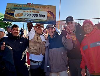 El ganador del torneo de pesca en San Clemente.