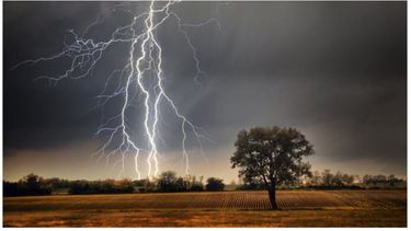 Varios distritos bonaerenses podrían verse afectados por tormentas fuertes.