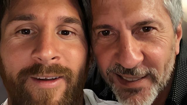 Lionel Messi junto a su padre, Jorge Messi.