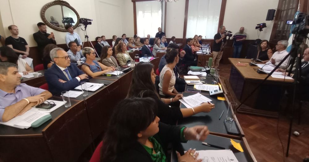 La inédita sesión del Concejo Deliberante de Bahía Blanca en la UNS.