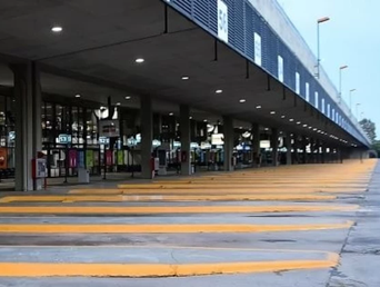 Marisa y su hija Ángeles se encontraban en la terminal de Retiro. Marisa y su hija Ángeles se encontraban en la terminal de Retiro.