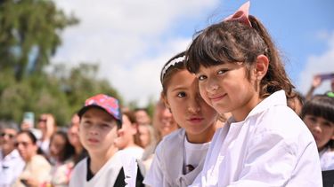 Alumnas de una escuela bonaerense. (@BAeducacion)