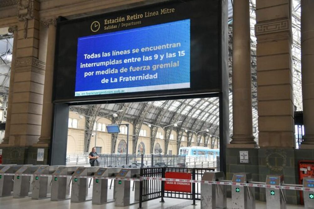 La medida de fuerza de La Fraternidad durará hasta, aproximadamente, las tres de la tarde. (X @javierlanari)