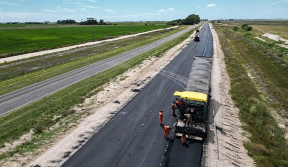 Una vez terminado los tramos Villa Gesell-Mar Chiquita y San Clemente-Pinamar, la Ruta 11 será autovía desde Esquina de Crotto a Mar del Plata, a lo largo de casi 250 kilómetros.