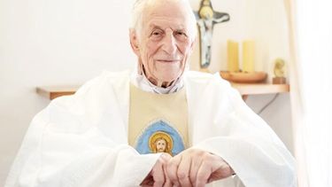 El cardenal Estanislao Karlic murió este viernes a los 99 años en el Hogar sacerdotal Jesús Buen Pastor de Paraná.