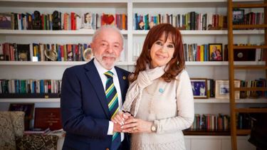 Lula Da Silva y Cristina Fernández de Kirchner se reunieron en el departamento de la exmandataria. (X @CFKArgentina)