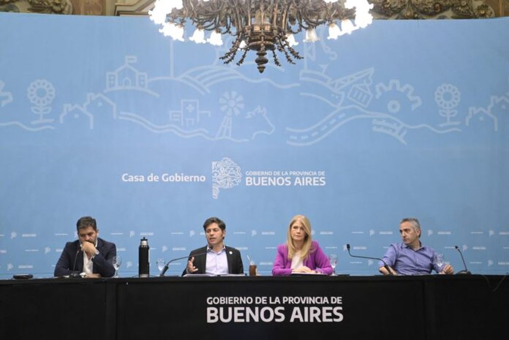 El gobernador Kicillof en conferencia de prensa.