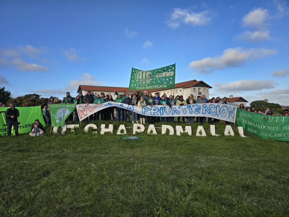La protesta en defensa del complejo de Chapadmalal.&nbsp;