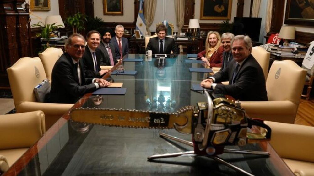 El presidente Javier Milei y el titular del Banco Mundial, Ajay Banga, en la Casa Rosada. - Presidencia -