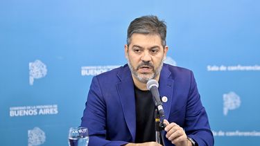 El ministro de Gobierno, Carlos Bianco, advirtió que la situación actual es de “fragilidad inédita” y podría afectar a millones de usuarios.