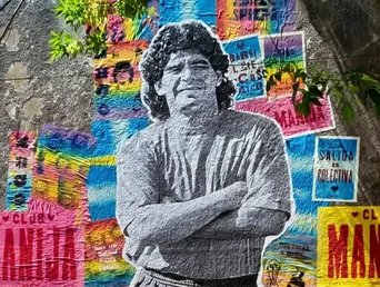 Mural maradoniano de San Spiga, en 61 entre 66 y 68 de Necochea. Mural maradoniano de San Spiga, en 61 entre 66 y 68 de Necochea.