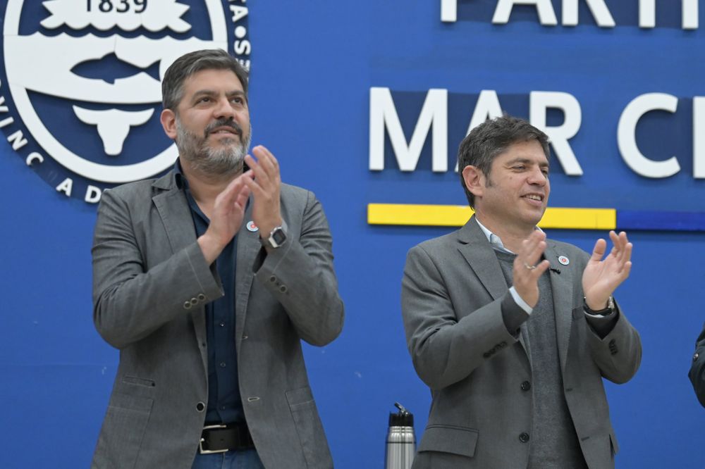 Carlos Bianco junto a Axel Kicillof.&nbsp;