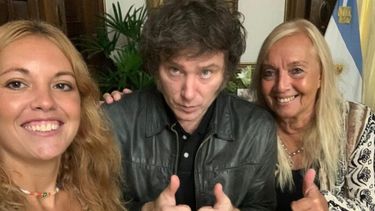 Marcela Podestá Costa con Javier Milei en la Casa Rosada. (X/Twitter)