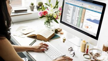 Data Information Report Statistics Strategy Concept