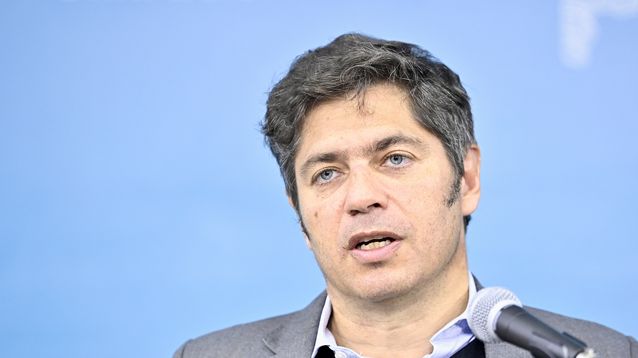 El gobernador Axel Kicillof en conferencia de prensa. 