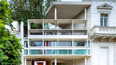 Diarios Bonaerenses | El Colegio de Arquitectos de Buenos Aires, que alquila la propiedad de La Plata desde hace más de tres décadas, se propone comprarla.