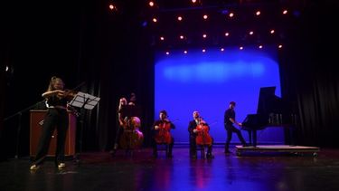 El “megafestejo” del Teatro Auditorium. (Instituto Cultural)