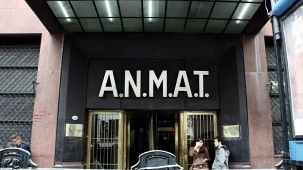 La Administración Nacional de Medicamentos, Alimentos y Tecnología Médica (Anmat).