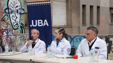 Los directores de los hospitales universitarios denunciaron que en 45 días podrían dejar de funcionar si no se revierte la situación del financiamiento, pero el Gobierno sostiene que ya giró partidas.