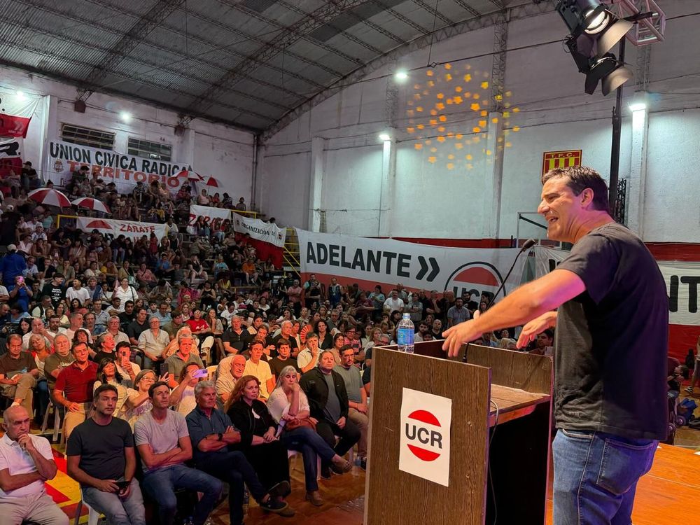 “Maxi” Abad habla en Mar del Plata.
