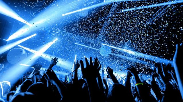 Las discotecas enfrentan no sólo la crisis económica, también los altos costos que implicar estar dentro de la ley.